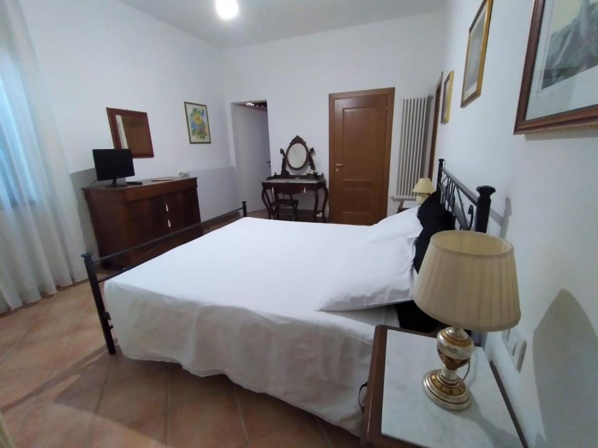 لوسيغنانو B&B L'Oliveto المظهر الخارجي الصورة